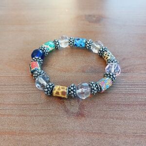 🌷 Vintage Colorful Beaded Bracelet